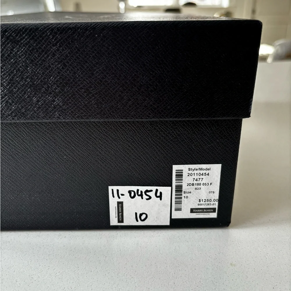 ‼️SOLD‼️
MENS PRADA saffiano leather loafers - Picture 9 of 11